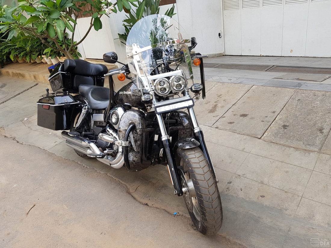 Custom 1200 – Fully Adjustable Windshield – Wide Type