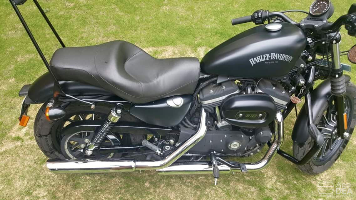IRON 883 – Full Seat Optional Rider Backrest