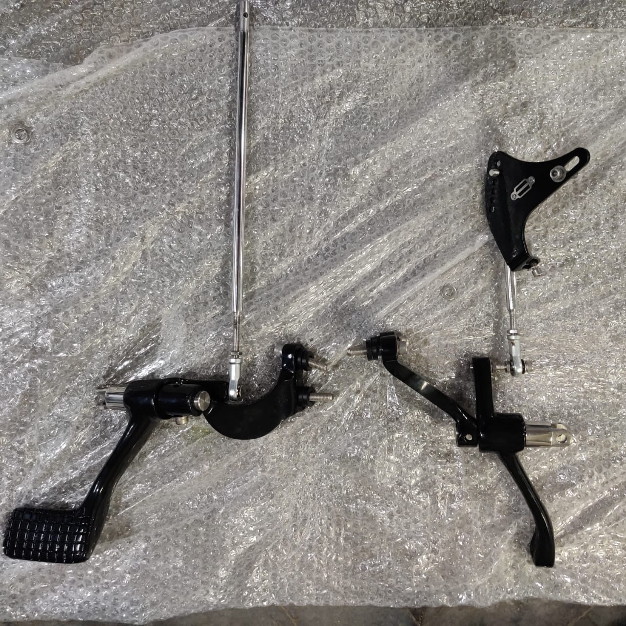 IRON 883 – Forward Foot Control Kit