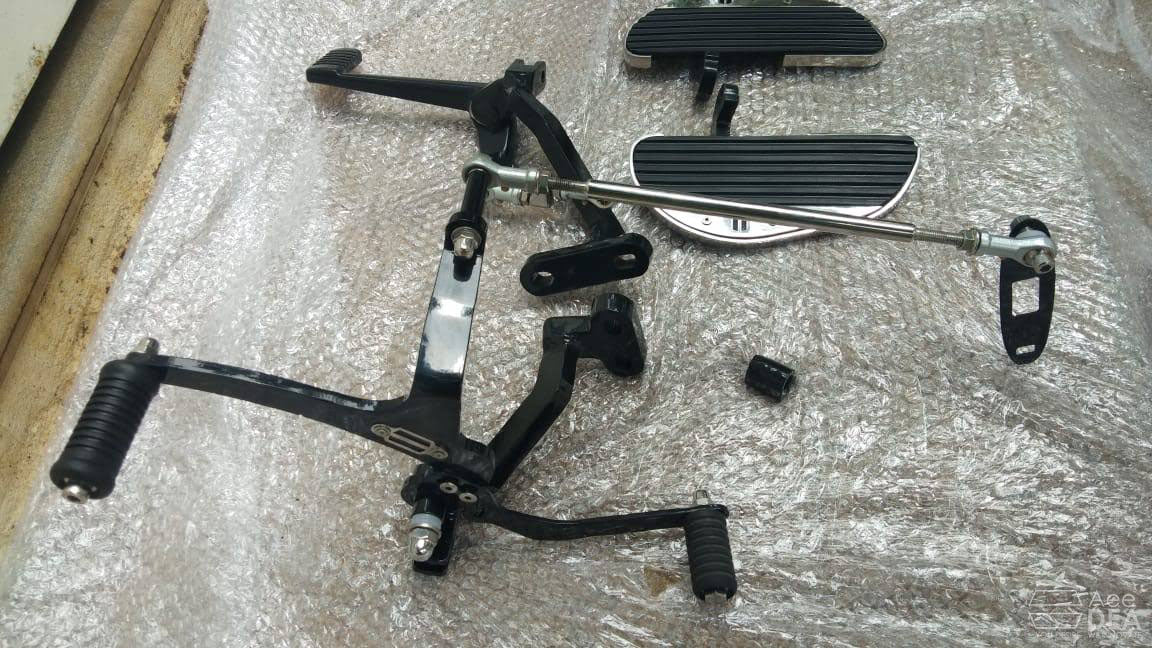 Low Rider- Forward Foot Control Kit