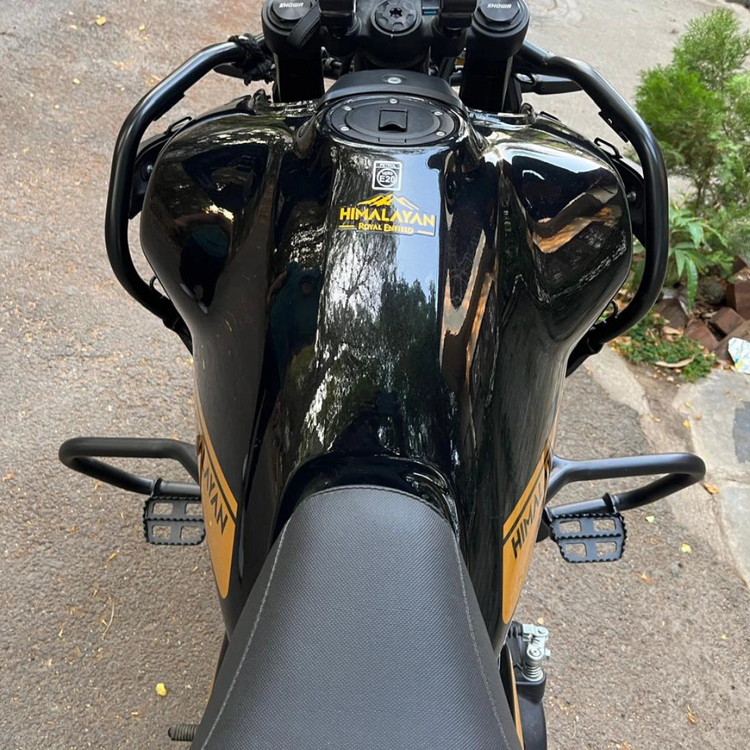 Top view of AeeDEA front crash guard with integrated highway pegs fitted on Royal Enfield Himalayan 450