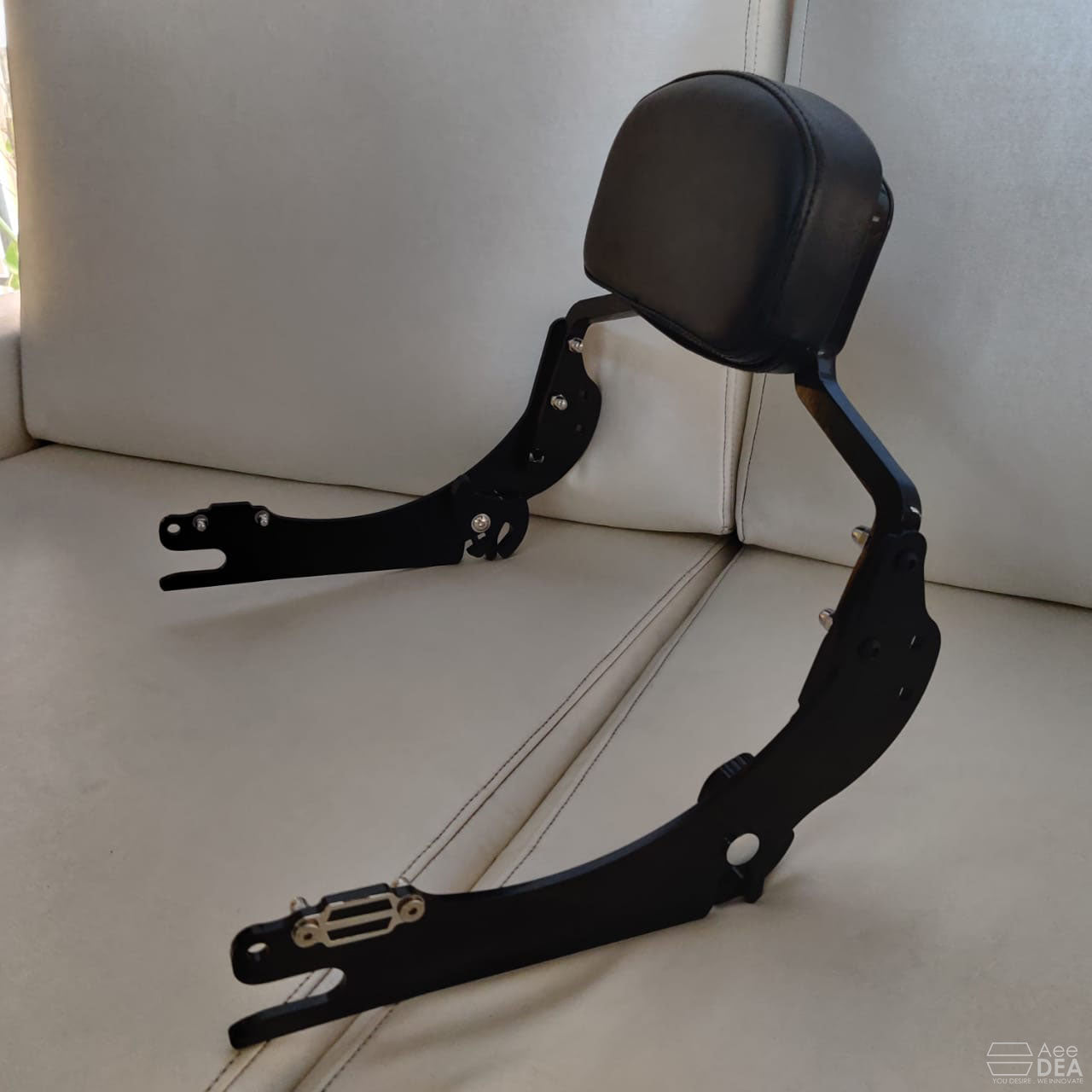 Fatbob 2018 – Pillion Backrest – Moulded Backrest Stout and Tall