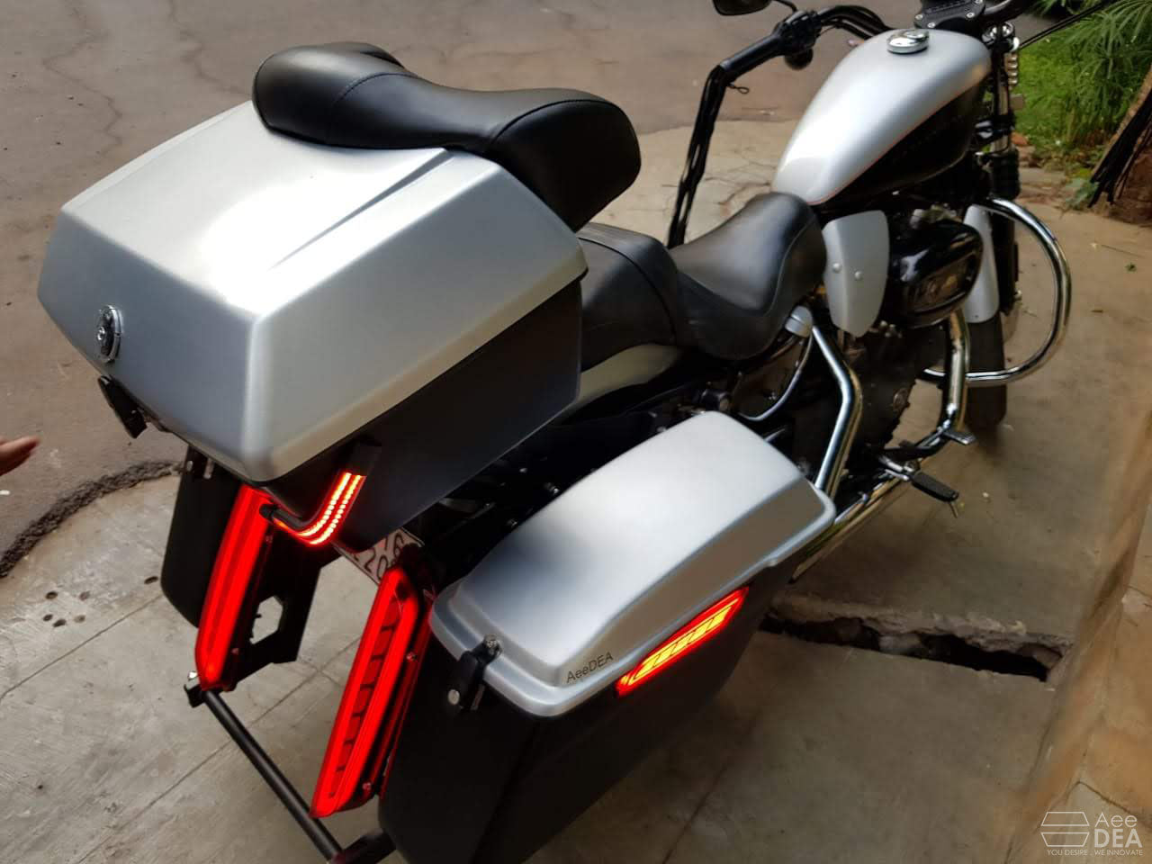 Iron 883 – Side Panniers