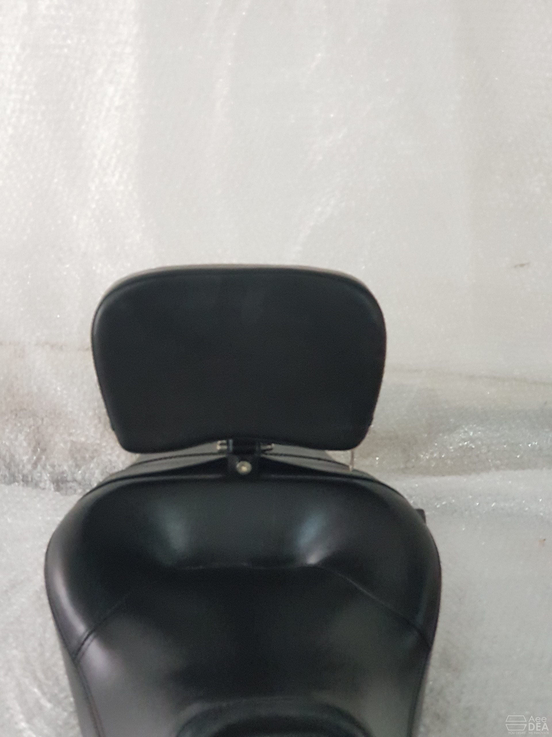 Custom 1200 – Full Seat Optional Rider Backrest