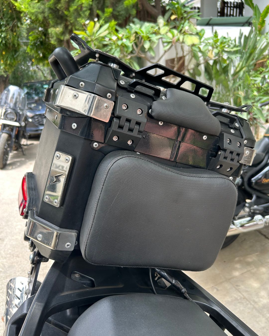 AeeDEA Storm Series aluminum top box with additional top rack and pillion backrest