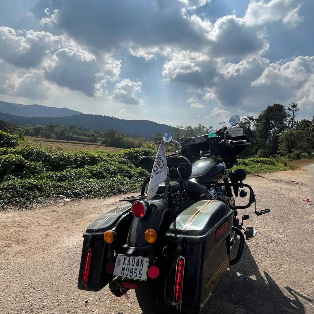 Royal Enfield Super Meteor 650 with AeeDEA flagpole installed at the rear