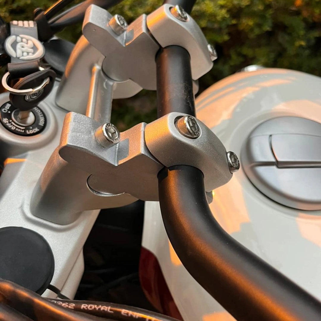 AeeDEA handlebar reacher fitted on Royal Enfield Super Meteor 650