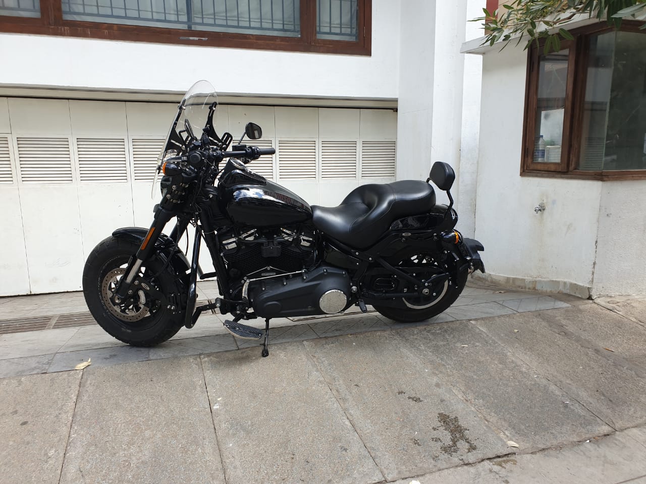 Fatbob 2018 – Pillion Backrest – Moulded Backrest Stout and Tall