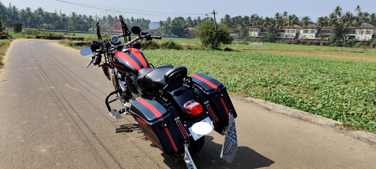 Custom 1200 – Pillion Backrest – Moulded Backrest Stout and Tall