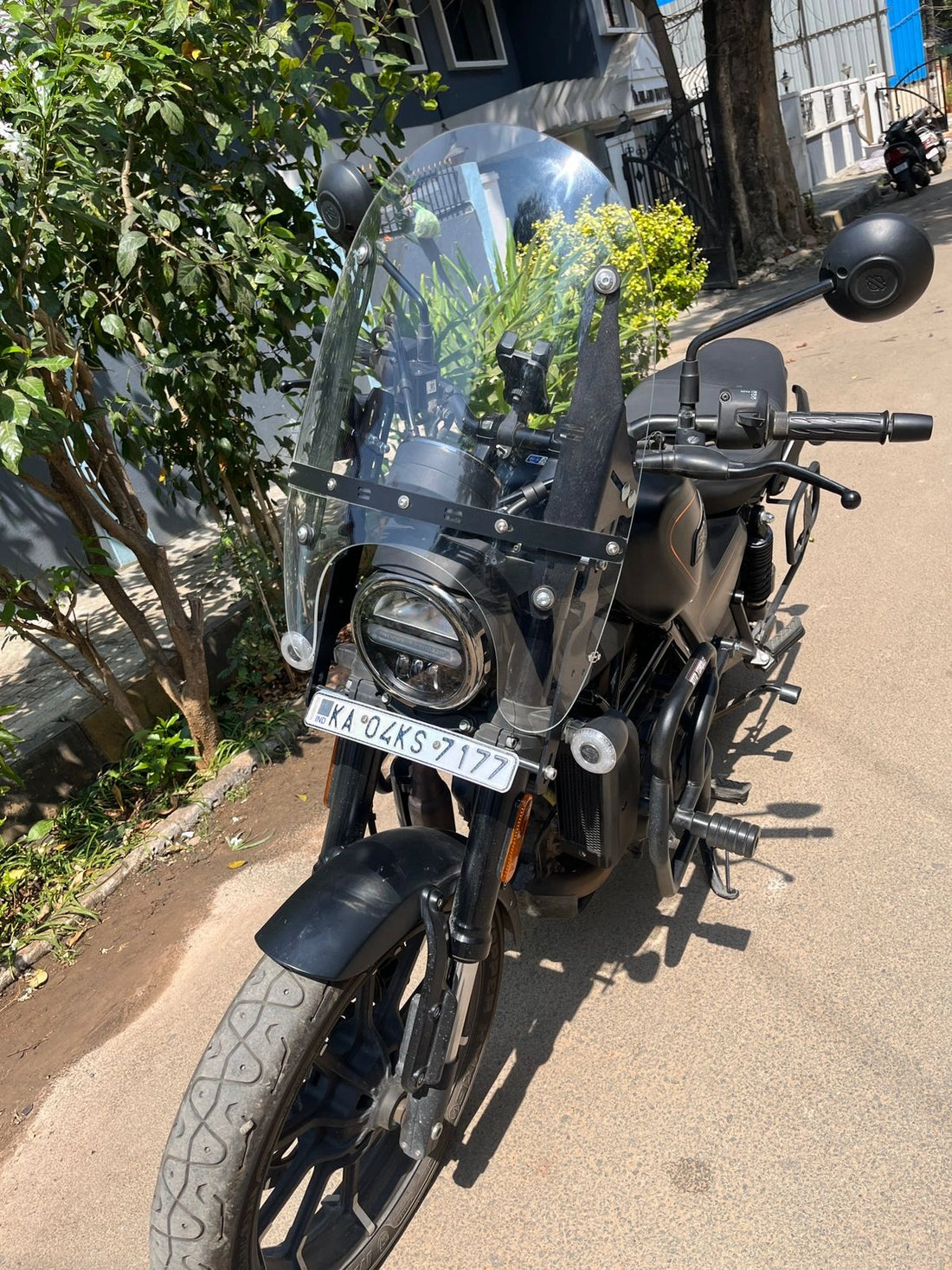 Fully Adjustable Windshield – HD X440