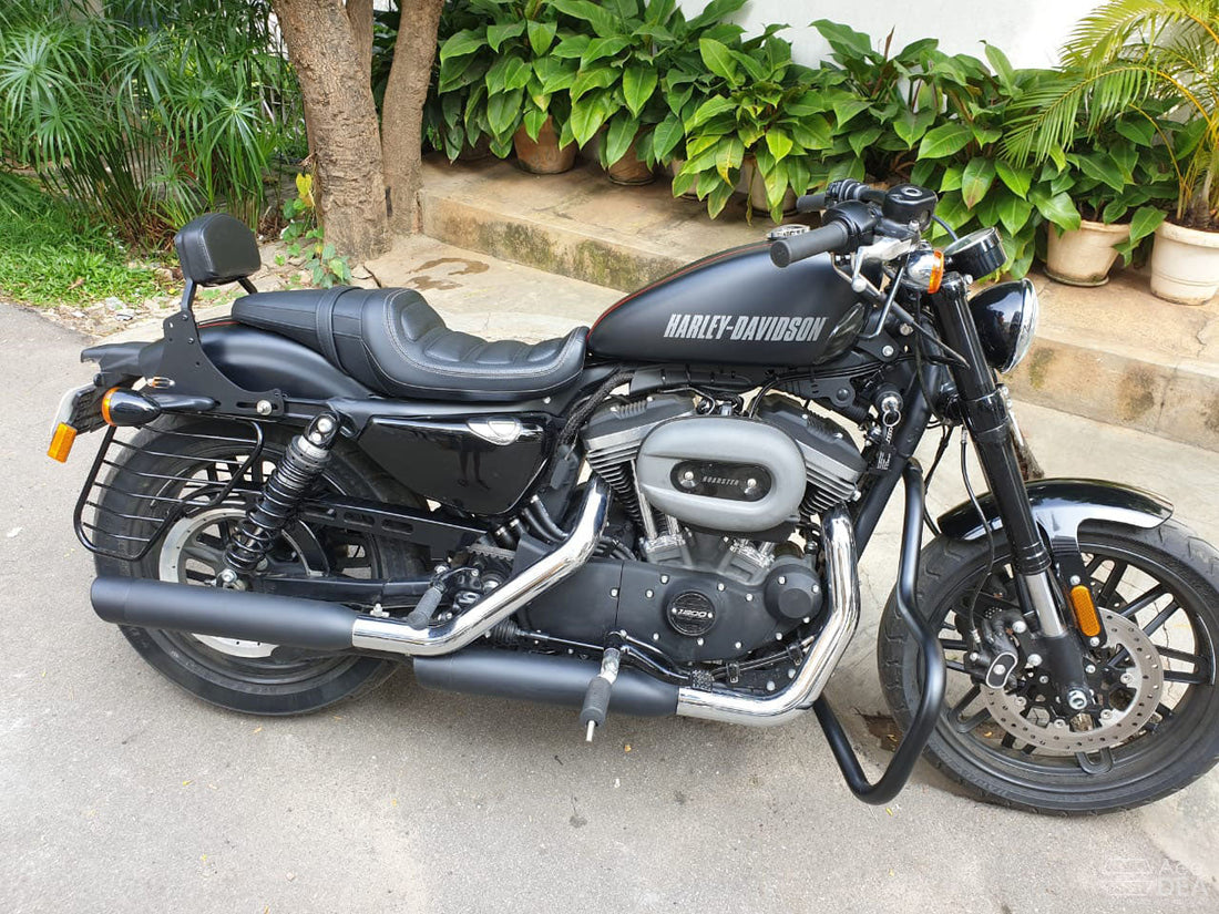 Roadster 1200 – Pillion Backrest – Moulded Backrest Stout and Tall