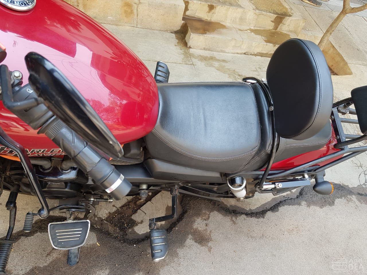IRON 883 – Rider Backrest( Snap on bike frame)