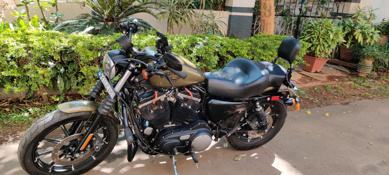 IRON 883 – Full Seat Optional Rider Backrest