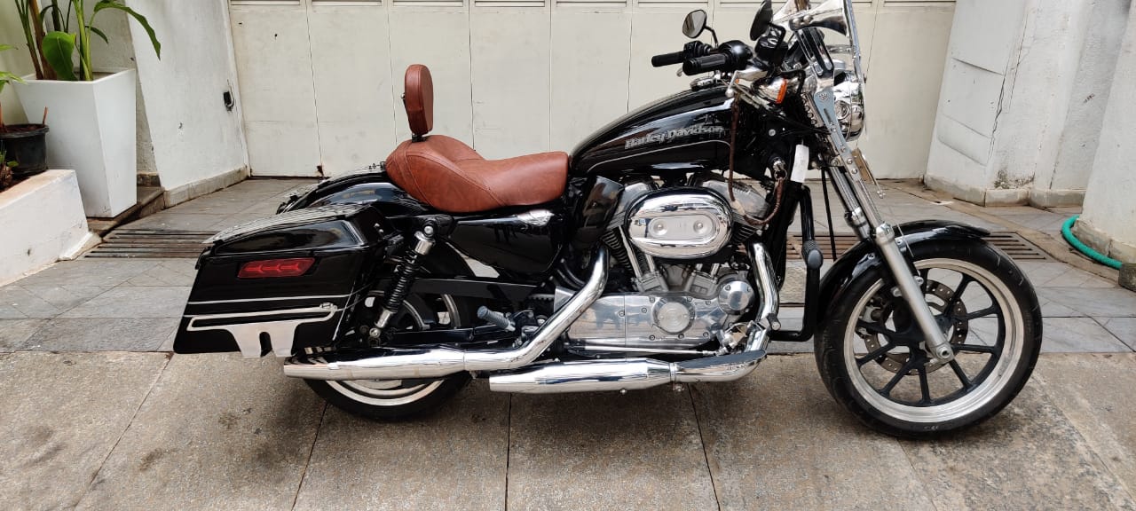Custom 1200 – Side Panniers